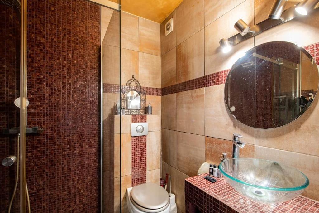 Apartment Grand F1 At The Foot Of Montmartre Paris